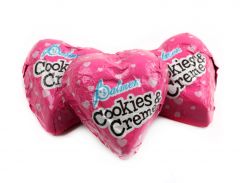 Cookies and Cream Valentine Hearts